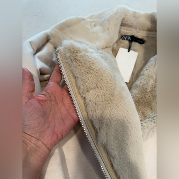 Zara Women's shearling Teddy Jacket - Picture 3 of 5